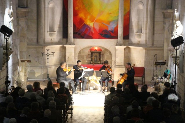 concert 8